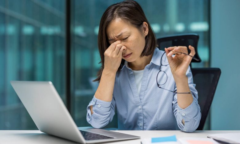 Você não vê, mas adoece 5 riscos silenciosos no ambiente de trabalho